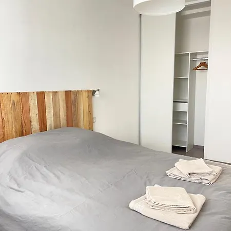 Daire Lumineux Et Traversant